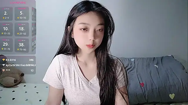 Snapshot of oblakitty_ chatting on March 21, 2026, 8:19 am oblakitty online show from March 21, 2026, 8:19 am