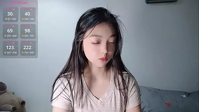 Snapshot of oblakitty_ chatting on March 21, 2026, 12:01 am oblakitty online show from March 21, 2026, 12:01 am