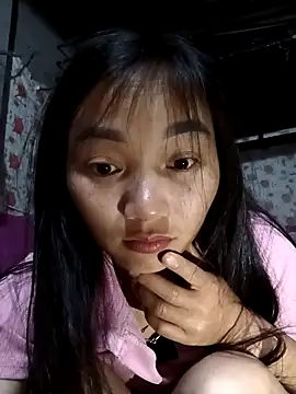 emmasexy2k online show from April 30, 2026, 12:23 pm