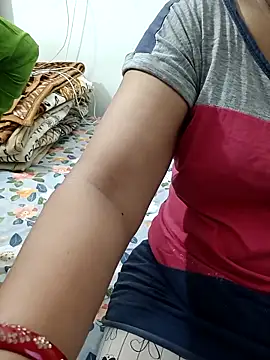 Snapshot of aushi_rajput chatting on March 17, 2026, 6:16 am aushi rajput online show from March 17, 2026, 6:16 am