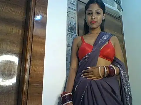 Pari lovers online show from March 15, 2026, 3:19 pm