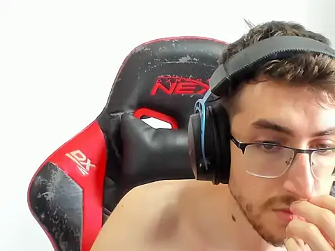 4rthurTV online show from March 15, 2026, 4:03 pm