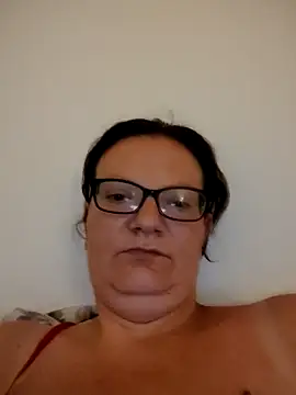 Alicja1989 online show from May 4, 2026, 4:27 am