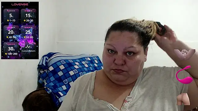 rossitaspace01 online show from April 6, 2026, 11:55 am