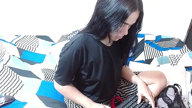 lina seduce online show from July 14, 2026, 12:10 am