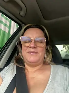 Snapshot of Malu_617 chatting on April 29, 2026, 10:05 pm Malu 617 online show from April 29, 2026, 10:05 pm