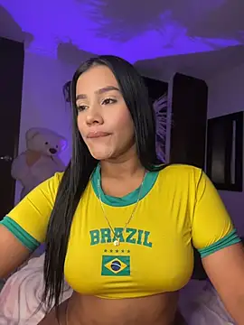 Snapshot of AlisonBeltran1 chatting on June 10, 2026, 5:52 am AlisonBeltran1 online show from June 10, 2026, 5:52 am