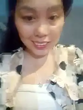 Snapshot of Abi-ni chatting on May 26, 2026, 10:19 pm Abi-ni online show from May 26, 2026, 10:19 pm