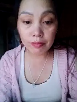 Snapshot of Abi-ni chatting on May 17, 2026, 11:27 pm Abi-ni online show from May 17, 2026, 11:27 pm