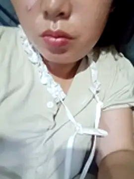 Snapshot of Abi-ni chatting on July 7, 2026, 8:34 pm Abi-ni online show from July 7, 2026, 8:34 pm