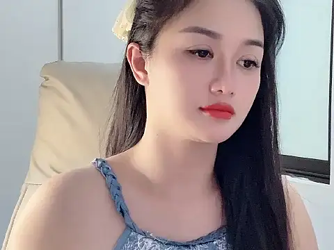Snapshot of AmyLinee_1 chatting on July 10, 2026, 7:08 am AmyLinee 1 online show from July 10, 2026, 7:08 am