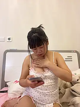 Snapshot of molyyuyu chatting on March 20, 2026, 1:12 pm molyyuyu online show from March 20, 2026, 1:12 pm
