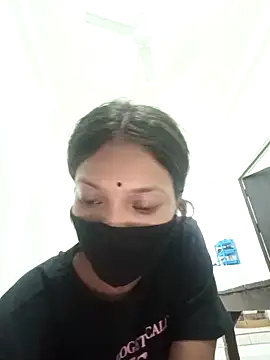 Candyy crushh online show from May 5, 2026, 6:44 pm