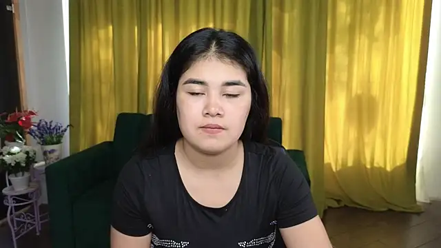 Snapshot of AlicaMayer chatting on May 18, 2026, 5:34 am AlicaMayer online show from May 18, 2026, 5:34 am