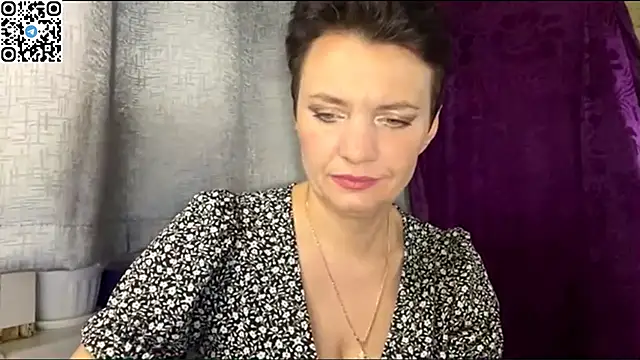HotMamaQueen234 online show from May 24, 2026, 8:09 pm