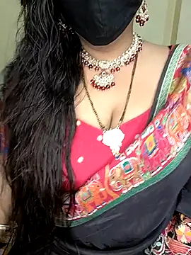 Snapshot of Miss_roohi chatting on May 8, 2026, 5:11 am Miss roohi online show from May 8, 2026, 5:11 am