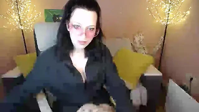 Vixen Di online show from April 26, 2026, 8:11 am