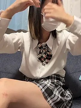 Snapshot of Mika-chan chatting on April 10, 2026, 2:46 pm Mika-chan online show from April 10, 2026, 2:46 pm