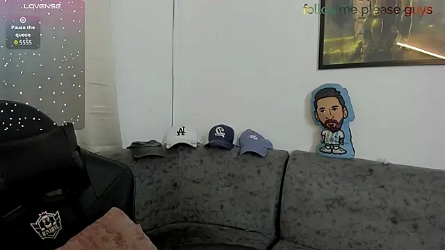 Snapshot of sweetlatinoboy chatting on June 27, 2026, 11:49 am sweetlatinoboy online show from June 27, 2026, 11:49 am