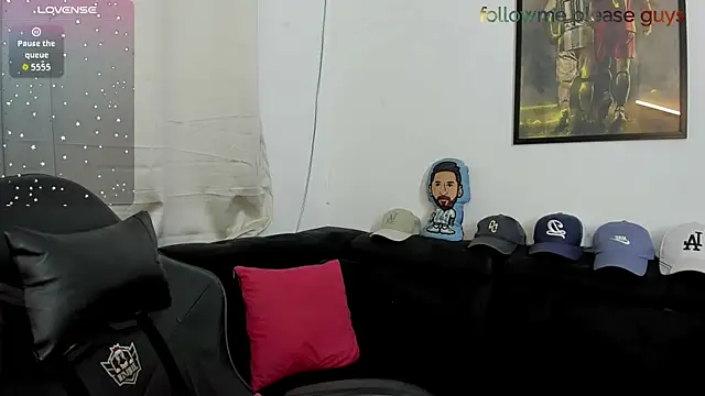 sweetlatinoboy online show from May 21, 2026, 11:29 am