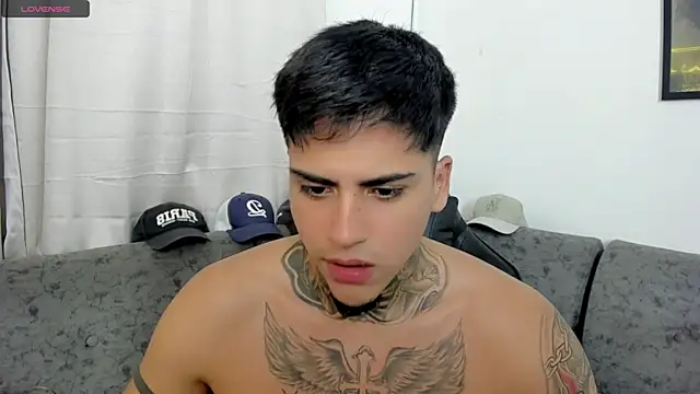 Snapshot of sweetlatinoboy chatting on July 2, 2026, 9:54 pm sweetlatinoboy online show from July 2, 2026, 9:54 pm