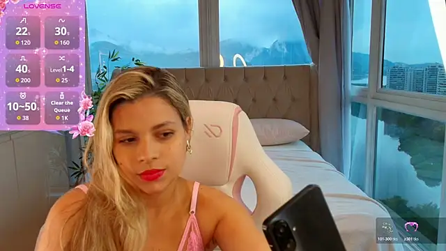 Snapshot of Florence_Ford chatting on June 4, 2026, 11:04 am Florence Ford online show from June 4, 2026, 11:04 am