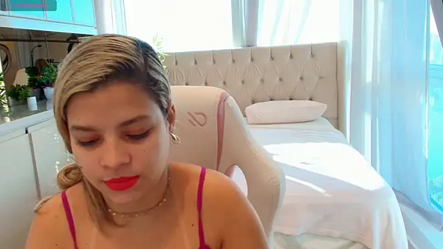 Snapshot of Florence_Ford chatting on June 8, 2026, 11:22 am Florence Ford online show from June 8, 2026, 11:22 am
