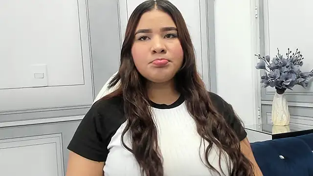 Snapshot of marasweet__ chatting on March 17, 2026, 2:09 pm marasweet online show from March 17, 2026, 2:09 pm