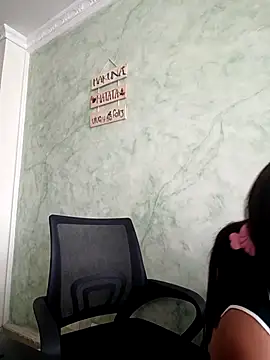EmiilyStonee online show from May 5, 2026, 2:31 pm