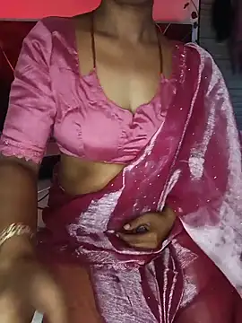mayakapoor880 online show from May 26, 2026, 5:27 am