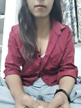 myra77 online show from March 19, 2026, 4:51 pm