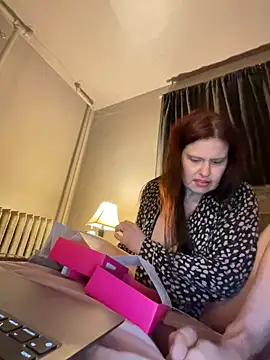 JulieetteLatte online show from April 21, 2026, 12:34 am