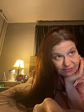 Snapshot of JulieetteLatte chatting on May 22, 2026, 2:42 am JulieetteLatte online show from May 22, 2026, 2:42 am