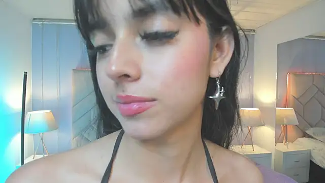 Snapshot of Eimy_Blaze chatting on July 1, 2026, 7:36 pm Eimy Blaze online show from July 1, 2026, 7:36 pm