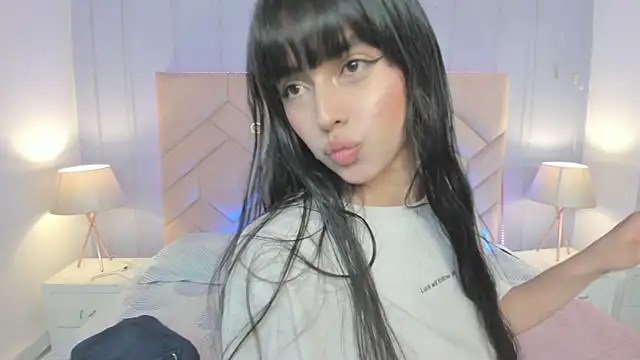 Snapshot of Eimy_Blaze chatting on July 14, 2026, 7:20 pm Eimy Blaze online show from July 14, 2026, 7:20 pm
