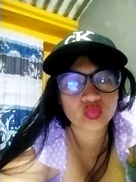 LatinSquirtBaby online show from June 15, 2026, 10:31 pm
