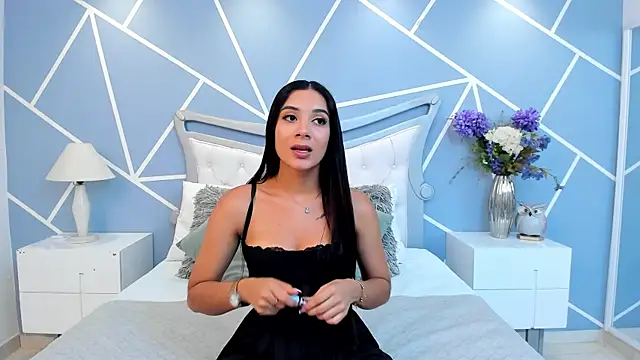 Snapshot of EmmaFosther chatting on June 23, 2026, 7:12 pm EmmaFosther online show from June 23, 2026, 7:12 pm