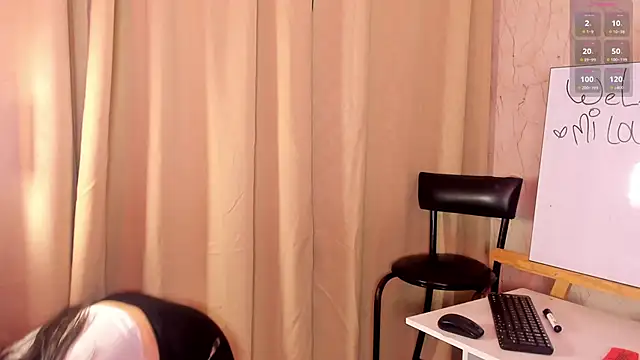 Snapshot of ScarletBlondie chatting on June 20, 2026, 2:22 pm ScarletBlondie online show from June 20, 2026, 2:22 pm