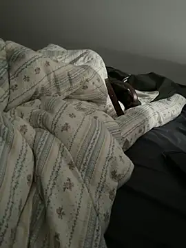 Leo-8899 online show from March 18, 2026, 3:09 am