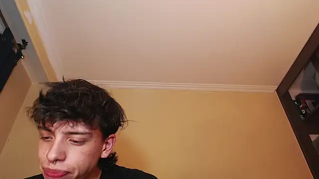 xxcodyxx666  online show from May 8, 2026, 2:48 am