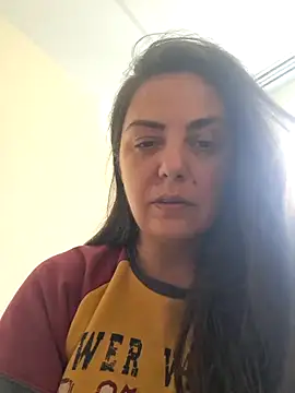 Snapshot of Arya_Malone chatting on April 9, 2026, 8:53 am Arya Malone online show from April 9, 2026, 8:53 am