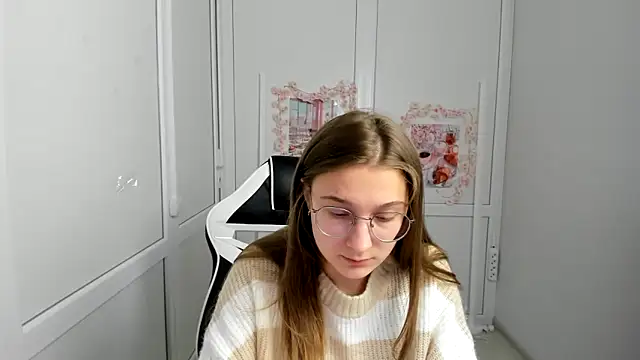 Snapshot of Mia_kristal chatting on May 27, 2026, 8:22 am Mia kristal online show from May 27, 2026, 8:22 am