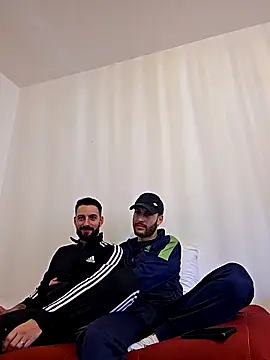 AmicisegretiITA online show from March 22, 2026, 1:56 pm