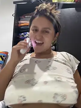 Snapshot of rafaella_stefano chatting on May 31, 2026, 11:27 pm rafaella stefano online show from May 31, 2026, 11:27 pm