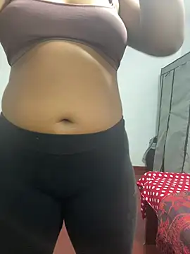 Snapshot of honeyi_babe chatting on July 25, 2026, 7:20 pm honeyi babe online show from July 25, 2026, 7:20 pm