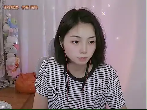 Snapshot of Puresnow chatting on May 18, 2026, 9:25 am Puresnow online show from May 18, 2026, 9:25 am