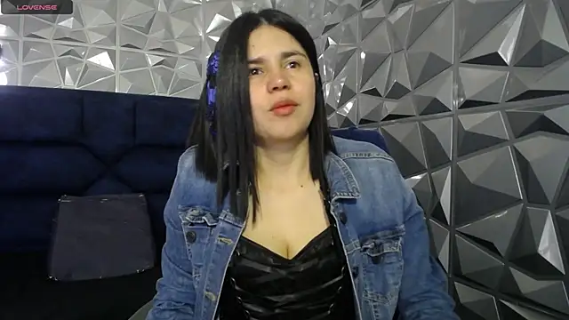 Snapshot of Cata_black chatting on May 15, 2026, 11:52 am Cata black online show from May 15, 2026, 11:52 am