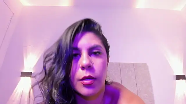 ada lee1 online show from May 8, 2026, 2:37 am