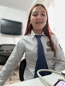 Snapshot of Queen_Scatlett chatting on August 1, 2026, 1:20 pm Queen Scatlett online show from August 1, 2026, 1:20 pm