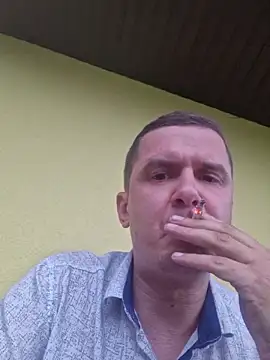 Snapshot of nezinau34 chatting on June 15, 2026, 6:29 pm nezinau34 online show from June 15, 2026, 6:29 pm